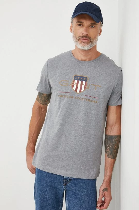 Ανδρικά Μπλουζάκια Βαμβακερό μπλουζάκι Gant γκρι 1 Ανδρικά Μπλουζάκια Βαμβακερό μπλουζάκι Gant γκρι